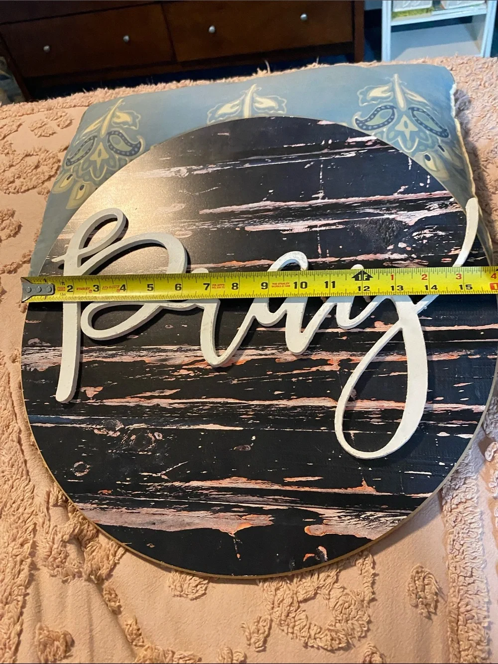 N/A stylish round